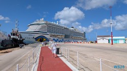 Oranjestad 25.12.06 Baden und Schnorcheln im kristallklaren Meer AIDAperla 002