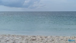 Eagle Beach Oranjestad 24.11.23 Zu Fuß mit Taxi Fähre Boot Bus zu karibischen Stränden AIDAperla 009