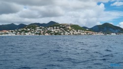 Philipsburg 22.10.31 Wundervolle Straende tuerkises Meer und Regenzeit in der Karibik AIDAperla 019