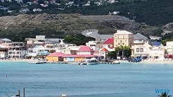 Philipsburg 22.10.31 Wundervolle Straende tuerkises Meer und Regenzeit in der Karibik AIDAperla 053