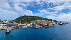 Philipsburg 22.10.31 Wundervolle Straende tuerkises Meer und Regenzeit in der Karibik AIDAperla 063