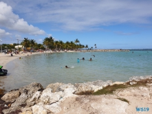 Pointe-à-Pitre Guadeloupe 19.04.14 - Strände der Karibik über den Atlantik AIDAperla