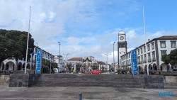 Praça de Gonçalo Velho Ponta Delgada 24.03.06 Traumhafte Strände und Wale in Mittelamerika und Karibik AIDAluna 040