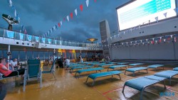 Frühaufsteher Frühstück Pooldeck Puerto Limón 24.02.20 Traumhafte Strände und Wale in Mittelamerika und Karibik AIDAluna 001