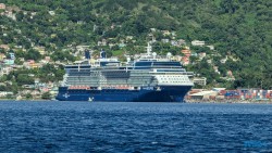 Celebrity Eclipse Roseau 24.12.01 Zu Fuß mit Taxi Fähre Boot Bus zu karibischen Stränden AIDAperla 031