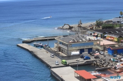 Roseau Dominica 19.04.13 - Strände der Karibik über den Atlantik AIDAperla