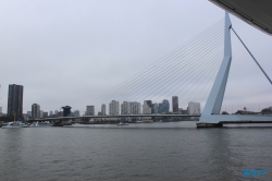 Erasmusbrücke-Rotterdam-18.03.22-Zu-spät-zu-den-Metropolen-AIDAperla-001