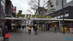 Rotterdam 18.03.22 - Zu spät zu den Metropolen AIDAperla