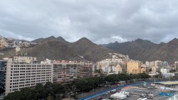 Santa Cruz De Tenerife 25.02.05 Nach 10 Jahren wieder Kanaren um dem Winter zu entfliehen AIDAcosma 029
