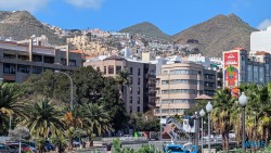 Santa Cruz De Tenerife 25.02.12 Nach 10 Jahren wieder Kanaren um dem Winter zu entfliehen AIDAcosma 010