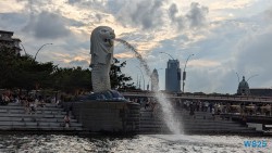 Merlion Singapur 25.05.05 Begeistert zum ersten Mal in Südostasien AIDAstella 037