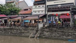 Singapur 25.05.05 Begeistert zum ersten Mal in Südostasien AIDAstella 018