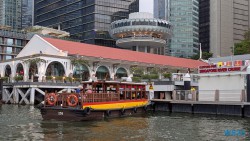 Singapur 25.05.05 Begeistert zum ersten Mal in Südostasien AIDAstella 039