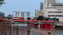 Singapur 25.05.05 Begeistert zum ersten Mal in Südostasien AIDAstella 052
