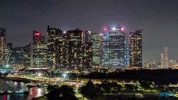 Singapur 25.05.05 Begeistert zum ersten Mal in Südostasien AIDAstella 066