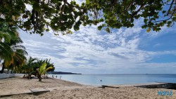 Grand Anse Strand St. Georges 22.11.02 Wundervolle Straende tuerkises Meer und Regenzeit in der Karibik AIDAperla 021