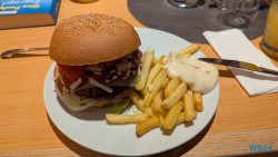 Fuego Restaurant St. George's 24.11.27 Zu Fuß mit Taxi Fähre Boot Bus zu karibischen Stränden AIDAperla 019