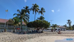 Grand Anse Beach St. George's 24.11.27 Zu Fuß mit Taxi Fähre Boot Bus zu karibischen Stränden AIDAperla 010