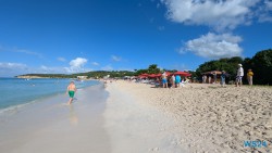 Dickenson Bay St. John's 24.12.02 Zu Fuß mit Taxi Fähre Boot Bus zu karibischen Stränden AIDAperla 008