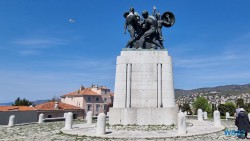 Monumento ai Caduti di Trieste Triest 22.04.12 - Tolle neue Ziele im Mittelmeer während Corona AIDAblu