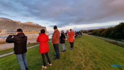 Überführung der AIDAcosma über die Ems Jann-Berghaus-Brücke Leer 21.10.23