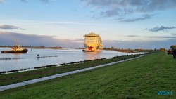 Überführung der AIDAcosma über die Ems Jann-Berghaus-Brücke Leer 21.10.23