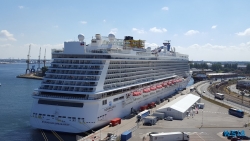 Norwegian Breakaway Warnemünde 18.07.23 - Eindrucksvolle Städtetour durch die Ostsee AIDAdiva