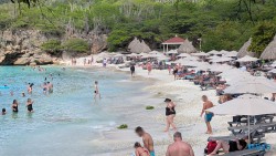 Grote Knip Willemstad 25.12.08 Baden und Schnorcheln im kristallklaren Meer AIDAperla 011