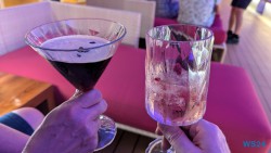 Patiodeck Willemstad 24.11.24 Zu Fuß mit Taxi Fähre Boot Bus zu karibischen Stränden AIDAperla 037