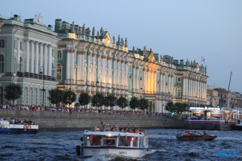 Winterpalais St. Petersburg 18.07.29 – Eindrucksvolle Städtetour durch die Ostsee AIDAdiva 072 Winterpalais St. Petersburg 18.07.29 - Eindrucksvolle Städtetour durch die Ostsee AIDAdiva