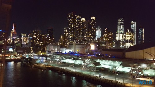 Intrepid Sea-Air-Space Museum New York 18.09.29 – Big Apple, weißer Strand am türkisen Meer, riesiger Sumpf AIDAluna 007 Intrepid Sea-Air-Space Museum New York 18.09.29 - Big Apple, weißer Strand am türkisen Meer, riesiger Sumpf AIDAluna