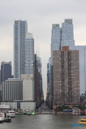 New York 18.10.01 – Big Apple, weißer Strand am türkisen Meer, riesiger Sumpf AIDAluna 018 New York 18.10.01 - Big Apple, weißer Strand am türkisen Meer, riesiger Sumpf AIDAluna