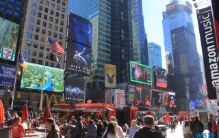 Times Square New York 18.10.12 - Big Apple, weißer Strand am türkisen Meer, riesiger Sumpf AIDAluna
