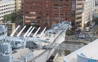 USS Wisconsin Norfolk 18.10.10 - Big Apple, weißer Strand am türkisen Meer, riesiger Sumpf AIDAluna