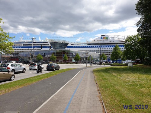Kiel 19.05.29 – Beste Liegeplätze Ostsee-Kurztour AIDAbella 005 Kiel 19.05.29 - Beste Liegeplätze Ostsee-Kurztour AIDAbella