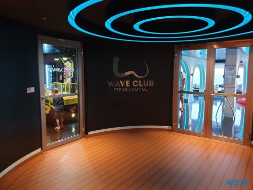 Wave Club 19.07.06 – Das größte AIDA-Schiff im Mittelmeer entdecken AIDAnova 011 Wave Club 19.07.06 - Das größte AIDA-Schiff im Mittelmeer entdecken AIDAnova