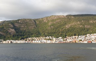 Bergen 19.08.08 - Fjorde Berge Wasserfälle - Fantastische Natur in Norwegen AIDAbella