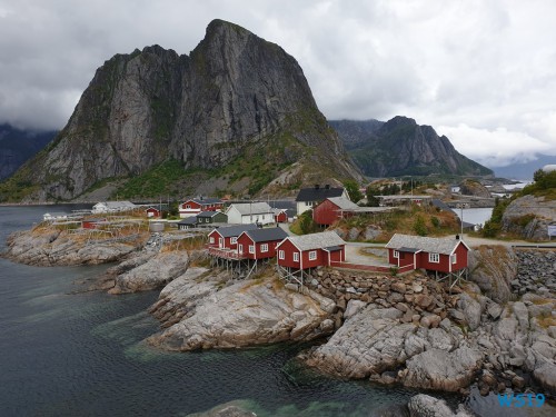 Leknes 19.08.04 – Fjorde Berge Wasserfälle – Fantastische Natur in Norwegen AIDAbella 056 Leknes 19.08.04 - Fjorde Berge Wasserfälle - Fantastische Natur in Norwegen AIDAbella