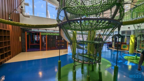 23.04.25 Deck 16 Fun Park Kids Von Arabien durch den Suezkanal zu Mittelmeerinseln AIDAcosma 006 23.04.25 Deck 16 Fun Park Kids Von Arabien durch den Suezkanal zu Mittelmeerinseln AIDAcosma 006