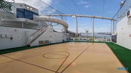 23.05.01 Deck 18 Sportdeck Von Arabien durch den Suezkanal zu Mittelmeerinseln AIDAcosma 008