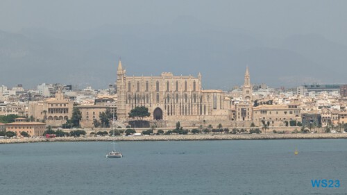 Kathedrale Palma de Mallorca 23.07.20 Neue Abenteuer auf eigene Faust im Mittelmeer AIDAstella 005 Kathedrale Palma de Mallorca 23.07.20 Neue Abenteuer auf eigene Faust im Mittelmeer AIDAstella 005