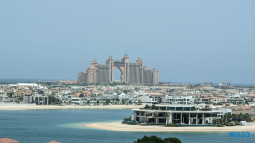 Palm Jumeirah Dubai 23.04.15 Von Arabien durch den Suezkanal zu Mittelmeerinseln AIDAcosma 003 Palm Jumeirah Dubai 23.04.15 Von Arabien durch den Suezkanal zu Mittelmeerinseln AIDAcosma 003