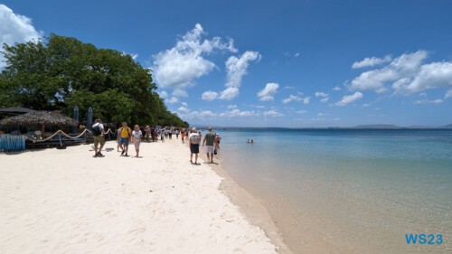 Plage de Ramena Antsiranana 23.11.23 Katamarane und Traumstrände auf Mauritius Seychellen Madagaskar AIDAblu 023 Plage de Ramena Antsiranana 23.11.23 Katamarane und Traumstrände auf Mauritius Seychellen Madagaskar AIDAblu 023