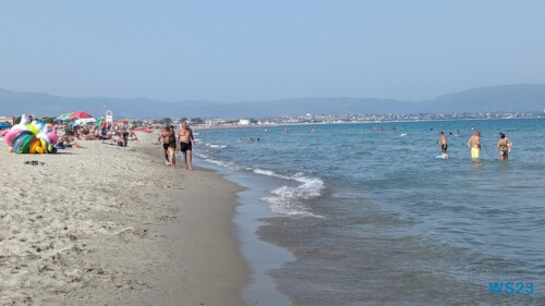 Spiaggia del Poetto Cagliari 23.07.17 Neue Abenteuer auf eigene Faust im Mittelmeer AIDAstella 015 Spiaggia del Poetto Cagliari 23.07.17 Neue Abenteuer auf eigene Faust im Mittelmeer AIDAstella 015