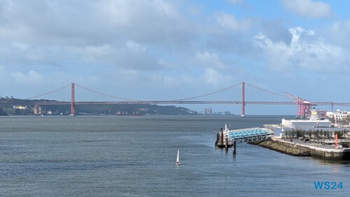 Ponte 25 de Abril Lissabon 24.03.10 Traumhafte Strände und Wale in Mittelamerika und Karibik AIDAluna 013 Ponte 25 de Abril Lissabon 24.03.10 Traumhafte Strände und Wale in Mittelamerika und Karibik AIDAluna 013