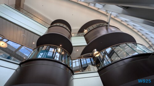 Atlantik 25.02.04 Nach 10 Jahren wieder Kanaren um dem Winter zu entfliehen AIDAcosma 008