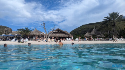 Cas Abao Beach Willemstad 24.11.24 Zu Fuß mit Taxi Fähre Boot Bus zu karibischen Stränden AIDAperla 006