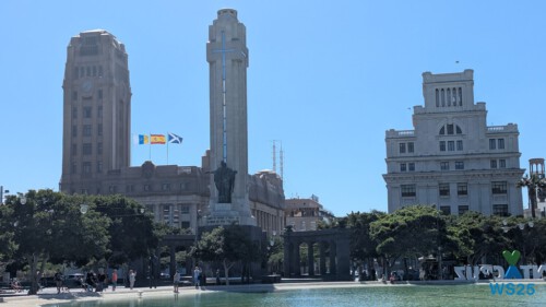 Estatua de soldado de bronce con espada a dos manos Santa Cruz De Tenerife 25.02.12 Nach 10 Jahren wieder Kanaren um dem Winter zu entfliehen AIDAcosma 009 Estatua de soldado de bronce con espada a dos manos Santa Cruz De Tenerife 25.02.12 Nach 10 Jahren wieder Kanaren um dem Winter zu entfliehen AIDAcosma 009