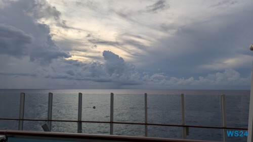 Karibik 24.11.22 Zu Fuß mit Taxi Fähre Boot Bus zu karibischen Stränden AIDAperla 007