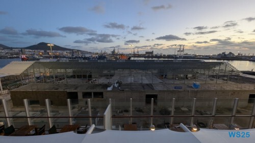 Las Palmas 25.02.15 Nach 10 Jahren wieder Kanaren um dem Winter zu entfliehen AIDAcosma 001 Las Palmas 25.02.15 Nach 10 Jahren wieder Kanaren um dem Winter zu entfliehen AIDAcosma 001